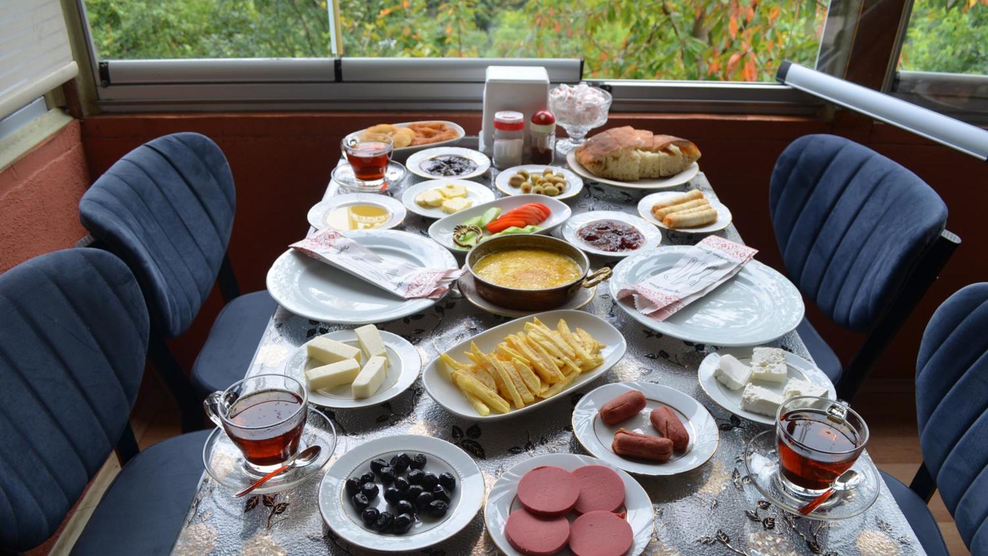Yesil Vadi Restoran Ve Konaklama 阿尔特温 外观 照片